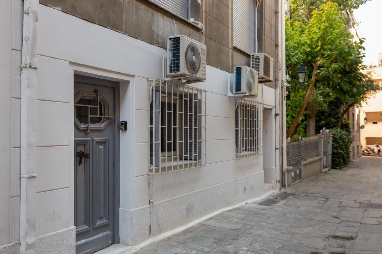 Central Apartment In The Heart Of Historic Center Афины Экстерьер фото