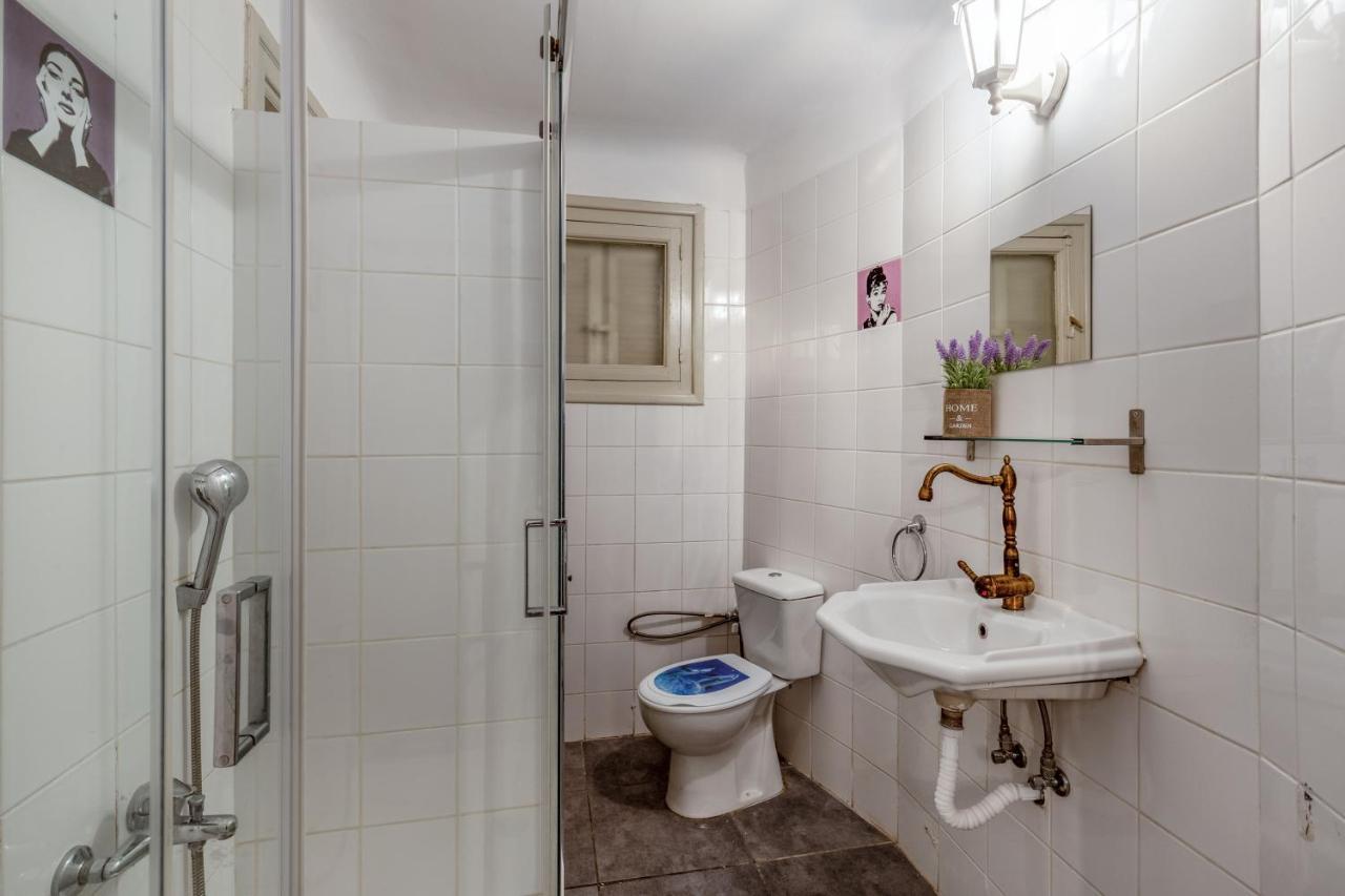 Central Apartment In The Heart Of Historic Center Афины Экстерьер фото