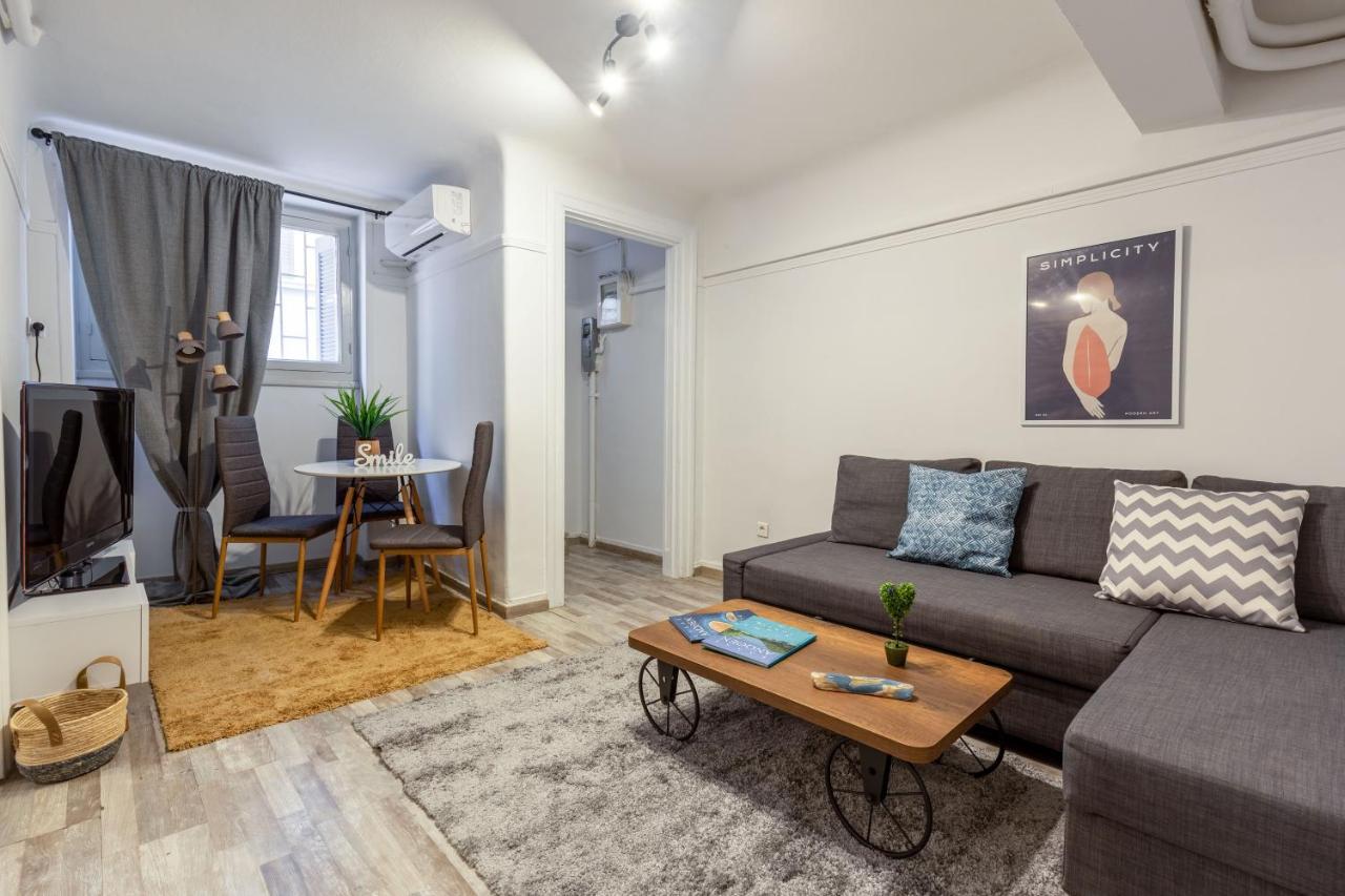 Central Apartment In The Heart Of Historic Center Афины Экстерьер фото
